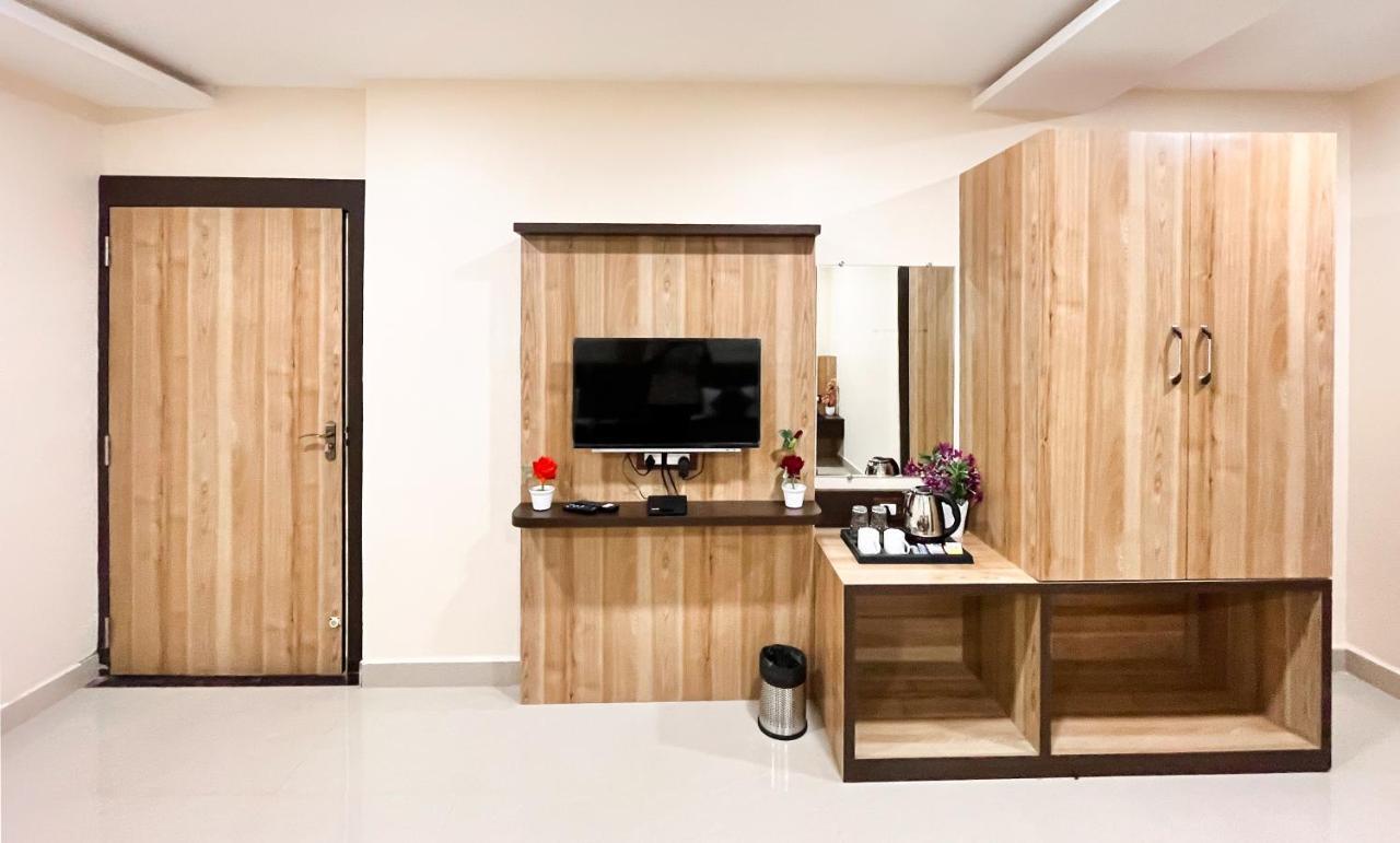 Geet Kavya Inn Bhopal Exteriör bild